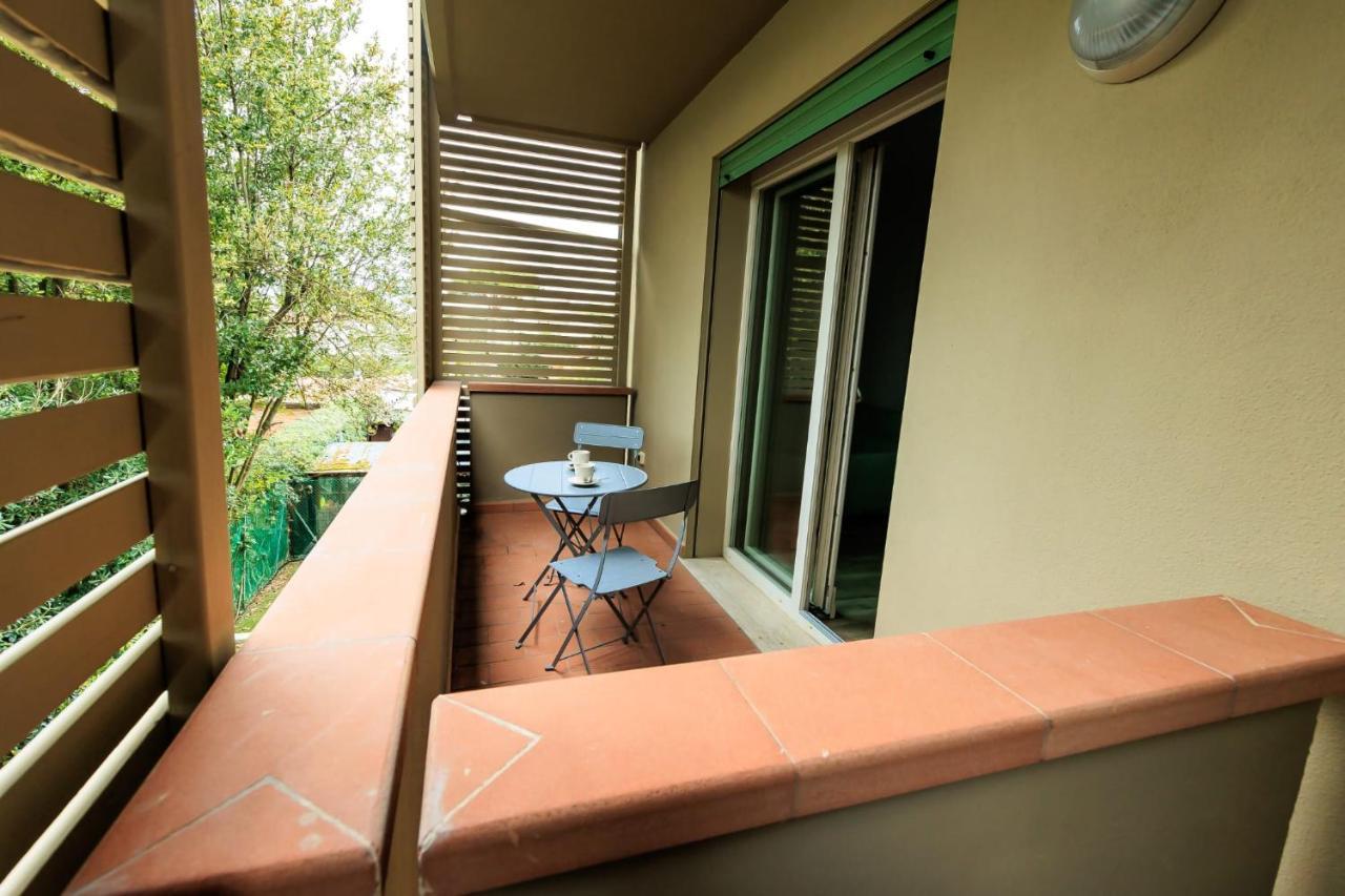 Residence San Francesco Tirrenia Buitenkant foto