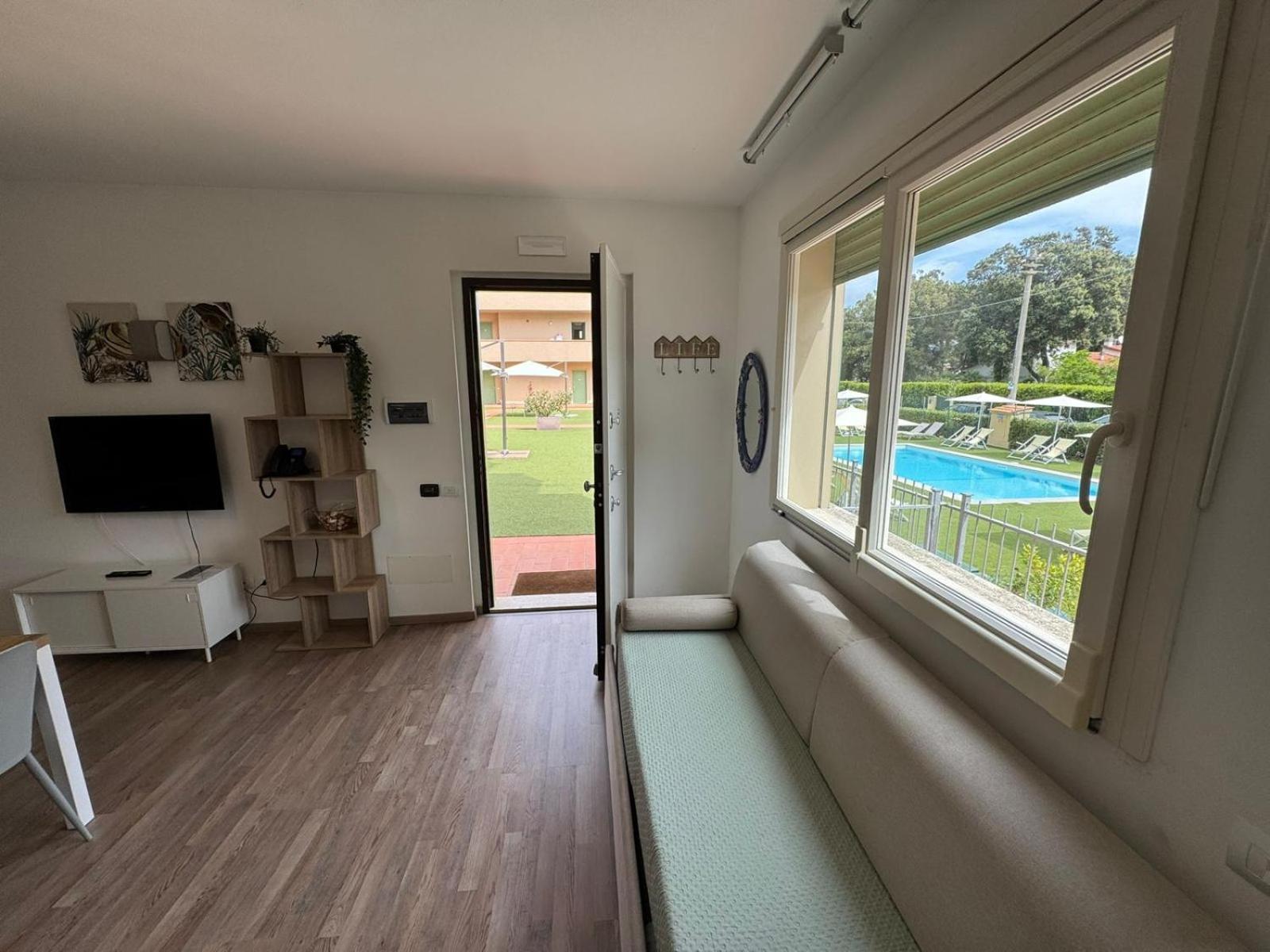 Residence San Francesco Tirrenia Buitenkant foto